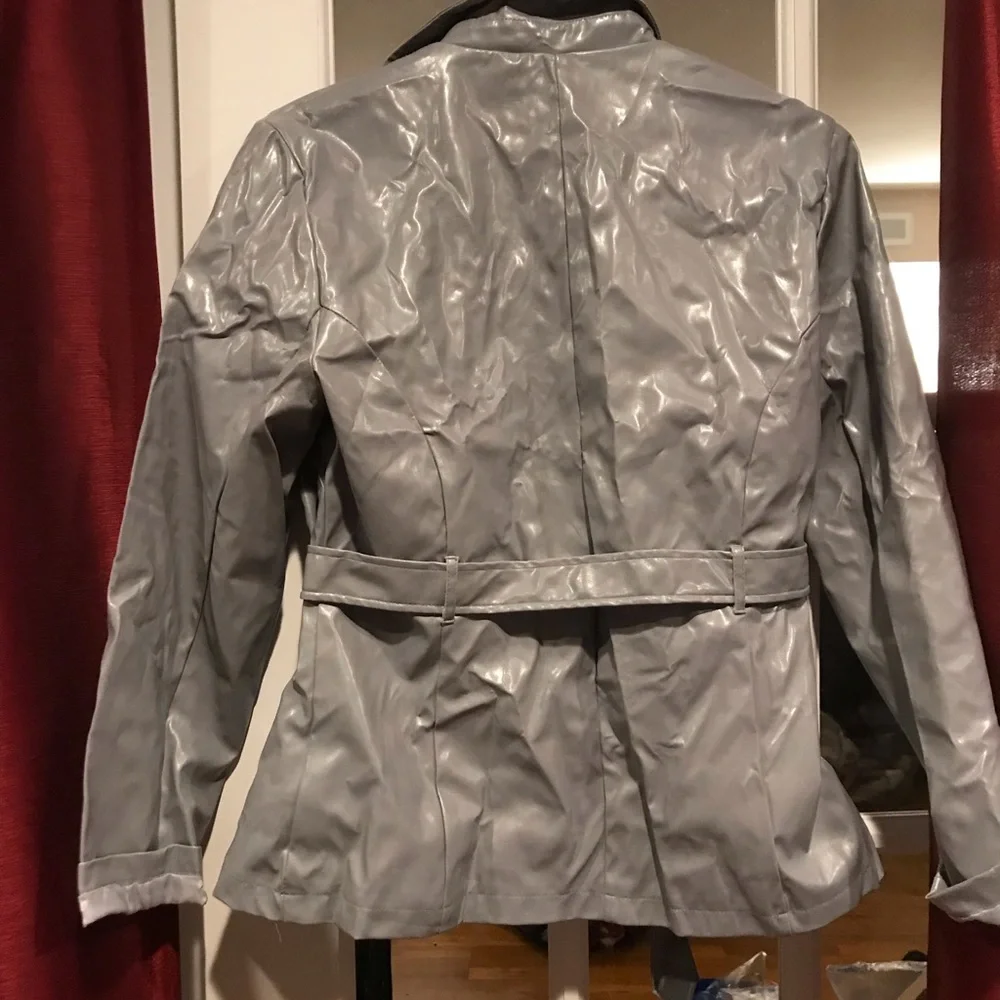 Outer Edge jacket - Picture 3 of 3